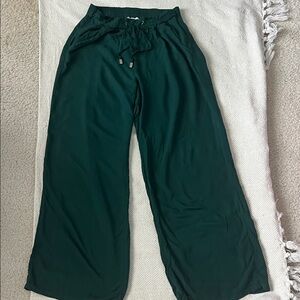 Elegant Green Women's Wide-Leg Pants